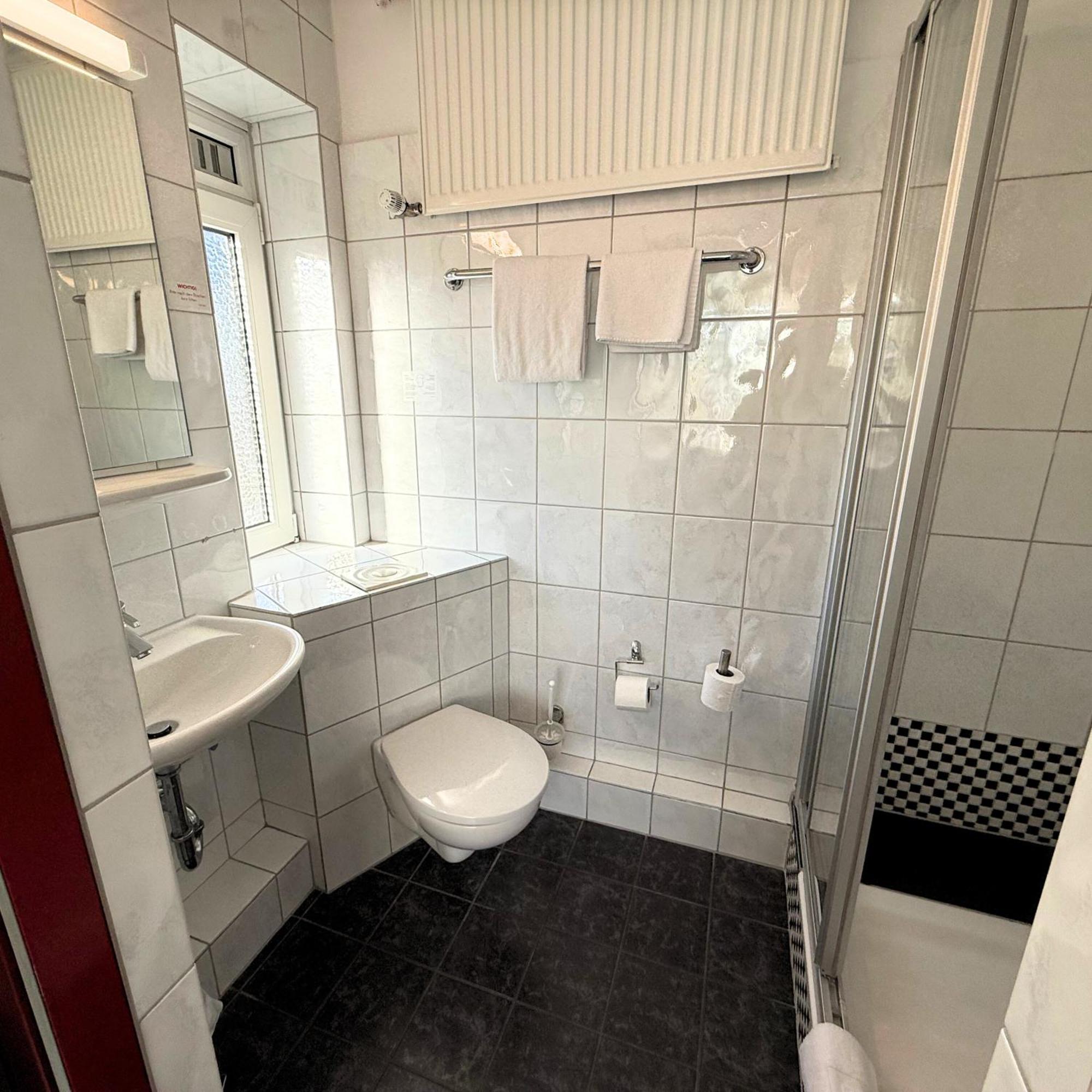 Colourful Hotel Bielefeld Esterno foto