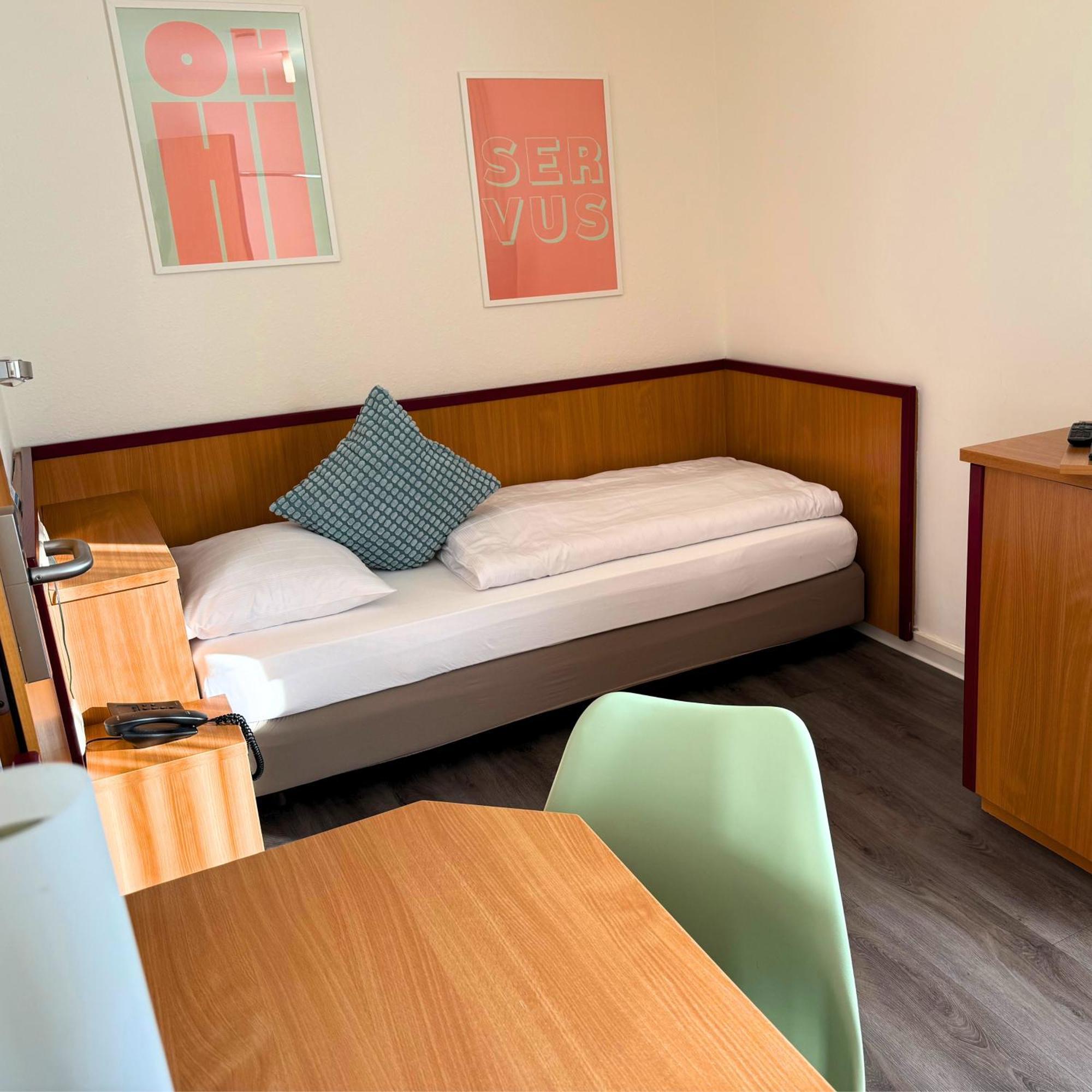 Colourful Hotel Bielefeld Esterno foto