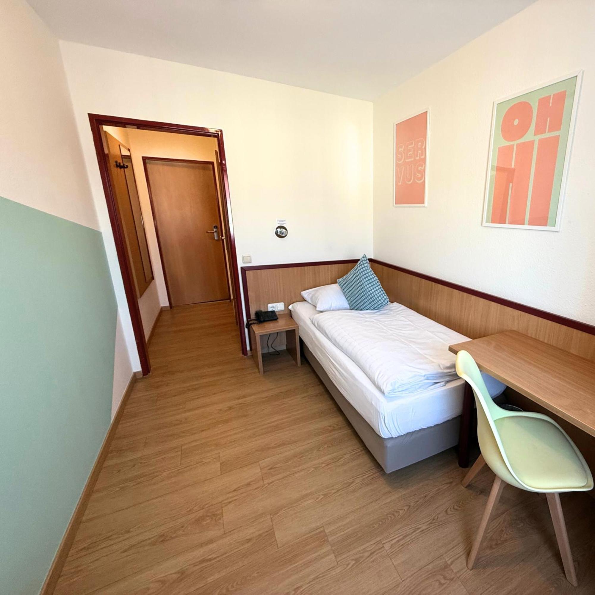 Colourful Hotel Bielefeld Esterno foto
